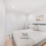 Apartment Beato Riverside Cozy