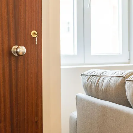 Apartment Beato Riverside Cozy