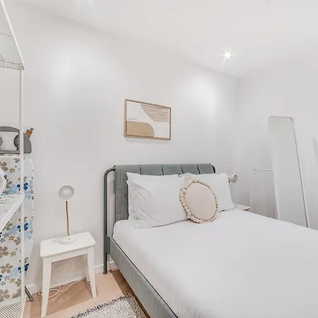 Apartment Beato Riverside Cozy