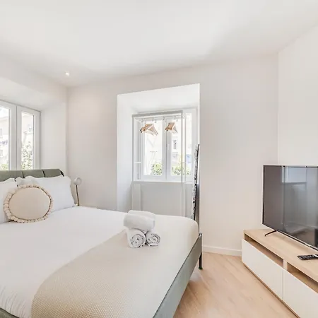 Apartment Beato Riverside Cozy